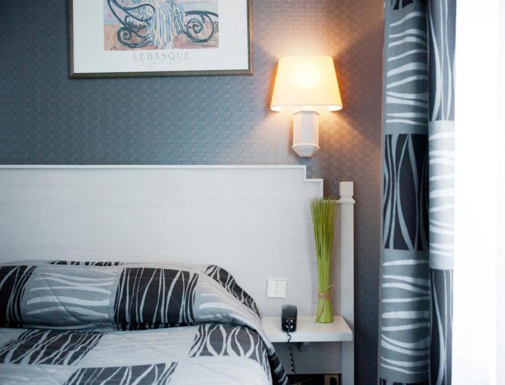 Hotel Miramar Paris Room photo